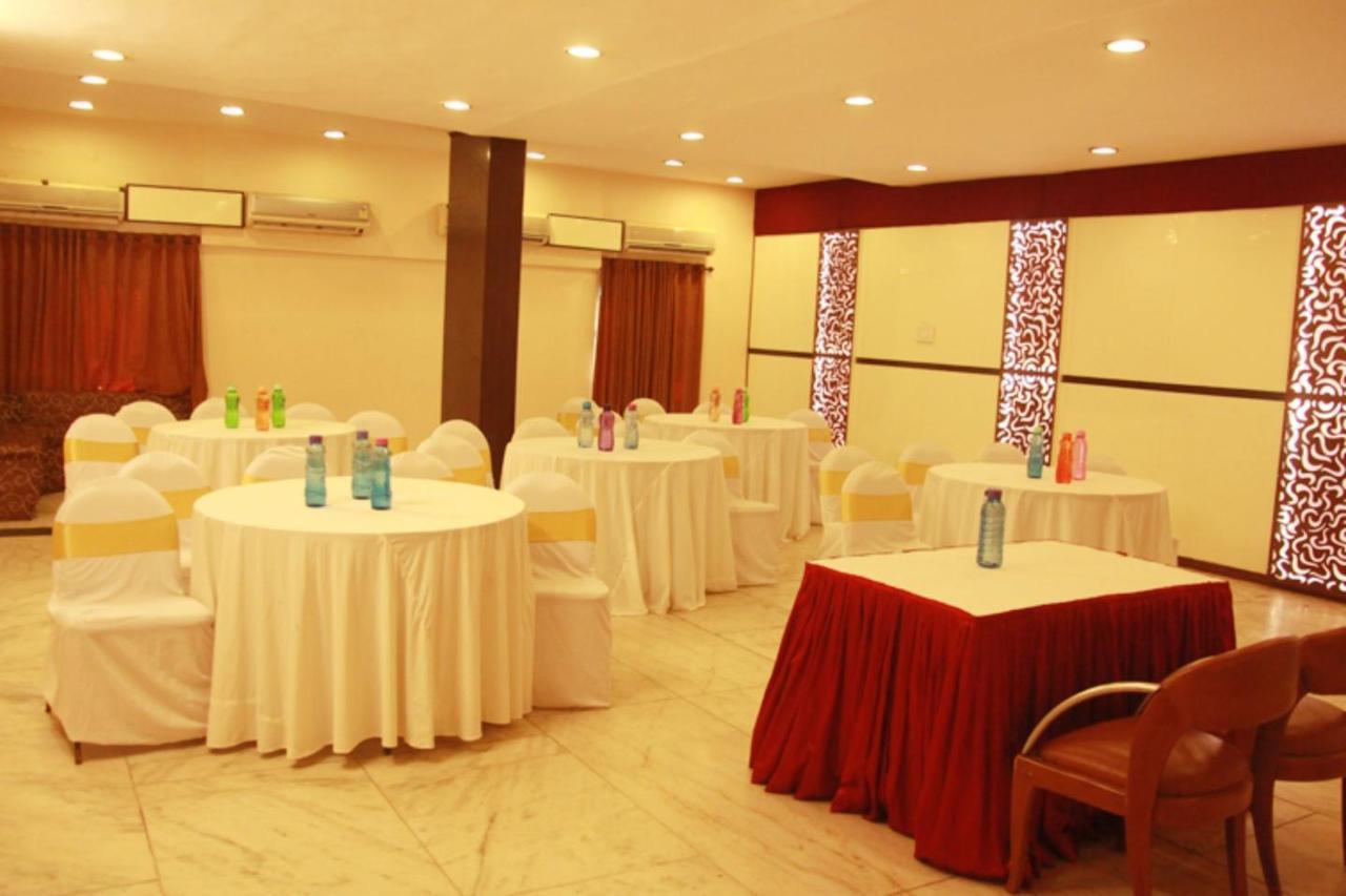 Hotel Parklane Hyderabad Exterior foto