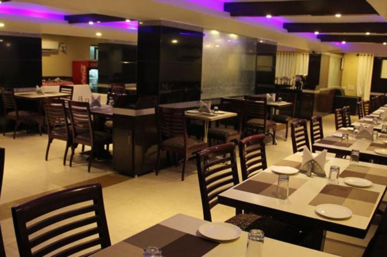 Hotel Parklane Hyderabad Exterior foto