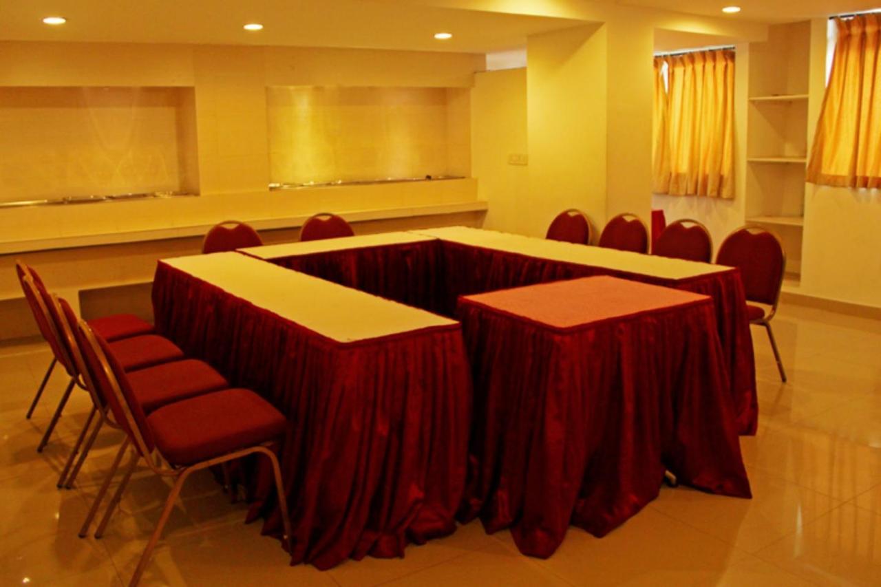 Hotel Parklane Hyderabad Exterior foto